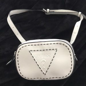 NWOT Guess White Fanny Pack Bag